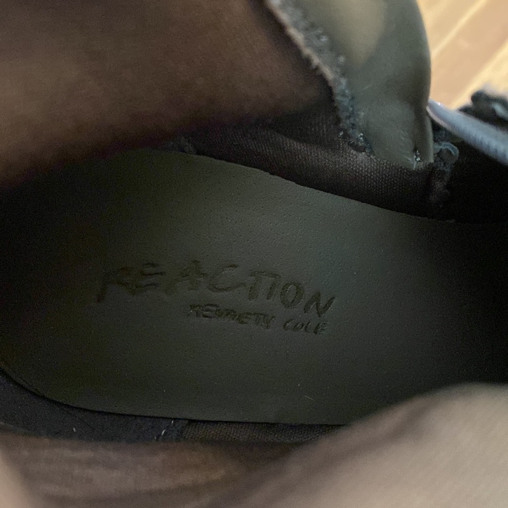 Kenneth Cole zip up boots - Picture 10 of 10